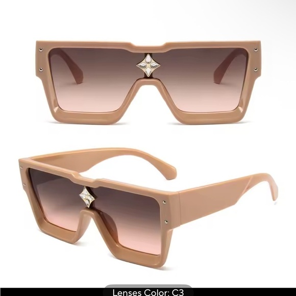 Tan Oversized Square Sunglasses with Gradient Lenses
Unisex